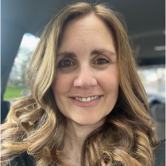 Meet your Posher, Stacia - Picture 1 of 1